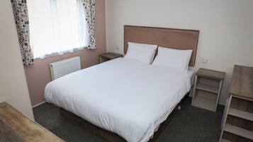 2 bedrooms, individually decorated, individually furnished, free WiFi