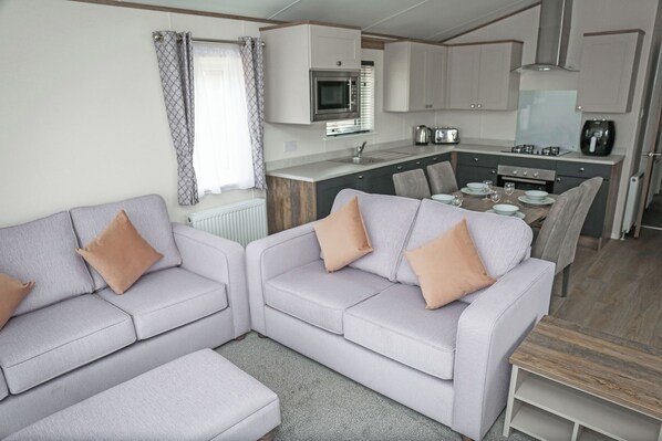Living area - Harbour Haven - Hayling Island (Hayling Island)