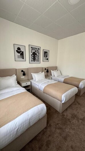 Exterior - UNO Hotel Jalal-Abad (Jalal-Abad)