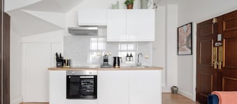 Elegant Mayfair Apartment