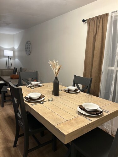 3-bedroom house in peaceful Independence. Enjoy your stay