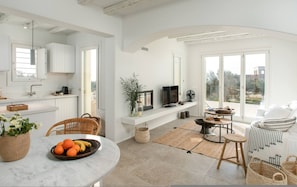 5 bedrooms