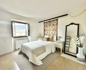 1 bedroom, iron/ironing board, free WiFi, bed sheets - Casa Medieval en el Centro de Montblanc (Montblanc)