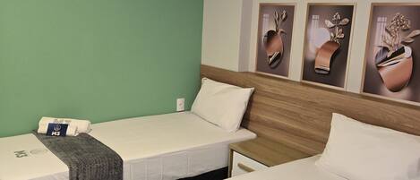 Double or Twin Room | Desk, laptop workspace, free WiFi