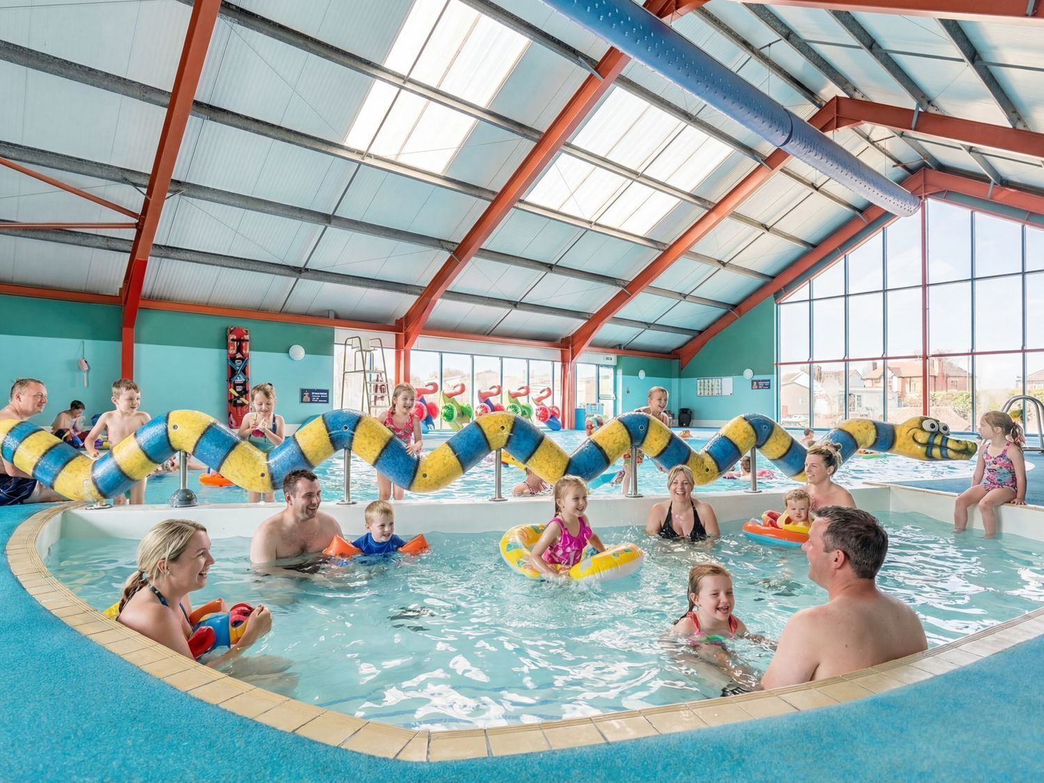 Piscine couverte, piscine extérieure