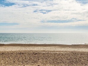 Platja a a prop 
