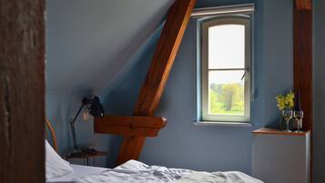 1 Schlafzimmer, Reisekinderbett, kostenloses WLAN, Bettwäsche