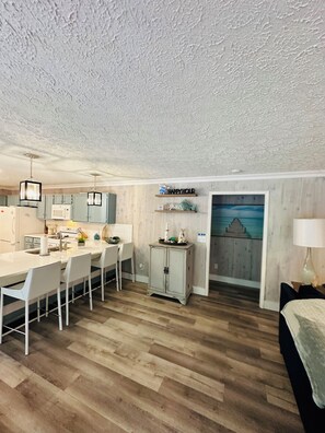 3 chambres, fer et planche à repasser, Wi-Fi gratuit, draps fournis