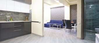 Comfort stay near Dalma mall, 172/2