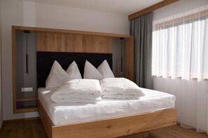 4 bedrooms