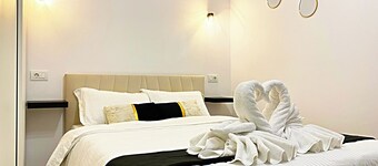 Popcorn and Wine, WiFi, AC, Free parking