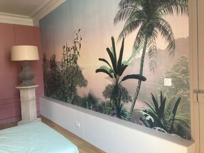 1 chambre, fer et planche à repasser, Wi-Fi gratuit, draps fournis