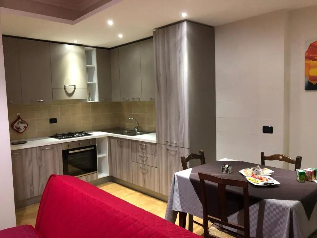 Departamento Confort, 2 habitaciones, balcón, vista parcial al mar | Cocina privada | Tetera eléctrica 