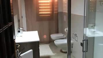 Superior Apartment, Balcony, Sea View | Bathroom | Bidet