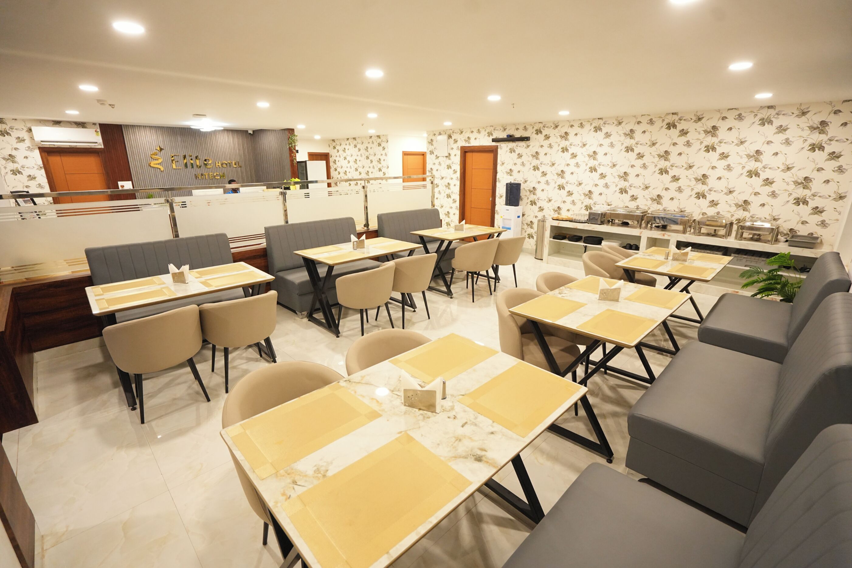 Foto - Elite Hotel HITECH