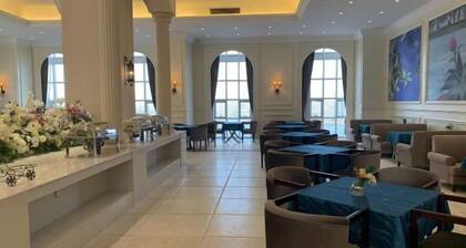 Yantai Lantian Hotel (Fisherman's Wharf Scenic)