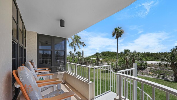 Unclassified image, 1 of 58, button - Rare Walkout Unit With Private Staircase to Pool/beach (Marco Island)