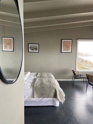 Deluxe Cabin, Sea View, Oceanfront | 1 bedroom - Eqi Glacier Lodge - World of Greenland (Ilulissat)