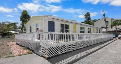 407 Mango Avenue Unit 1