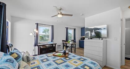 407 Mango Avenue Unit 1