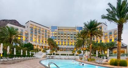 Captal Stay | 2 Apt | The Address Fujairah