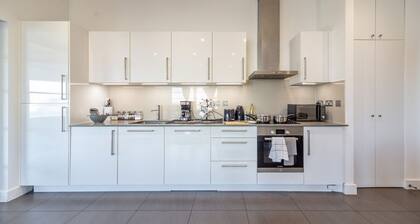 Modern London Flat|City Centre|Contractors|Leisure