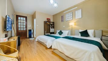 1 bedroom, iron/ironing board, free WiFi