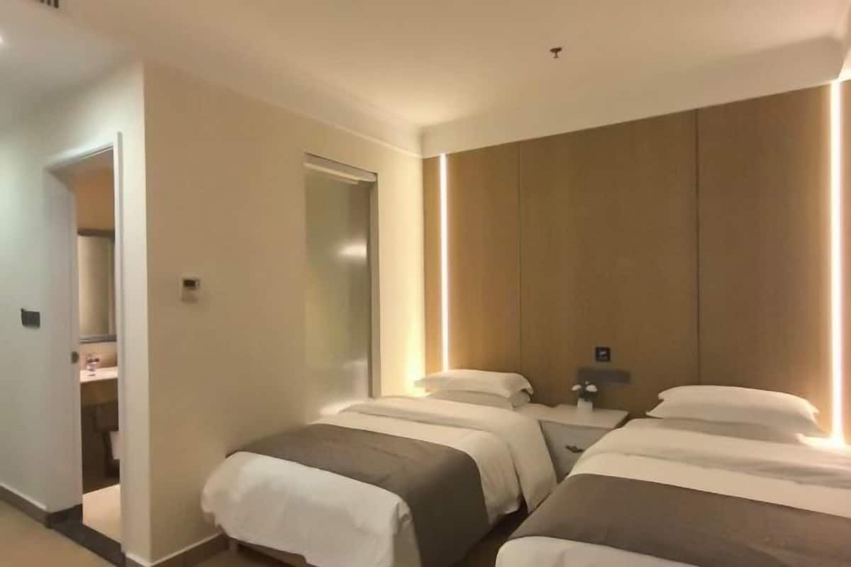 Cots/infant beds