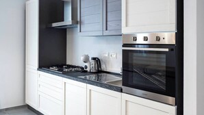Private kitchen - Cozy home in the heart of Porto Torres and within walking distance of downtown (Porto Torres)