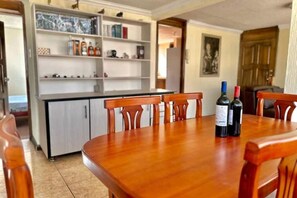 Dining - Your own apartment in QuitoN (Quito)