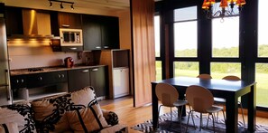 Apartment, 3 Bedrooms, Kitchen, Golf View | Private kitchen