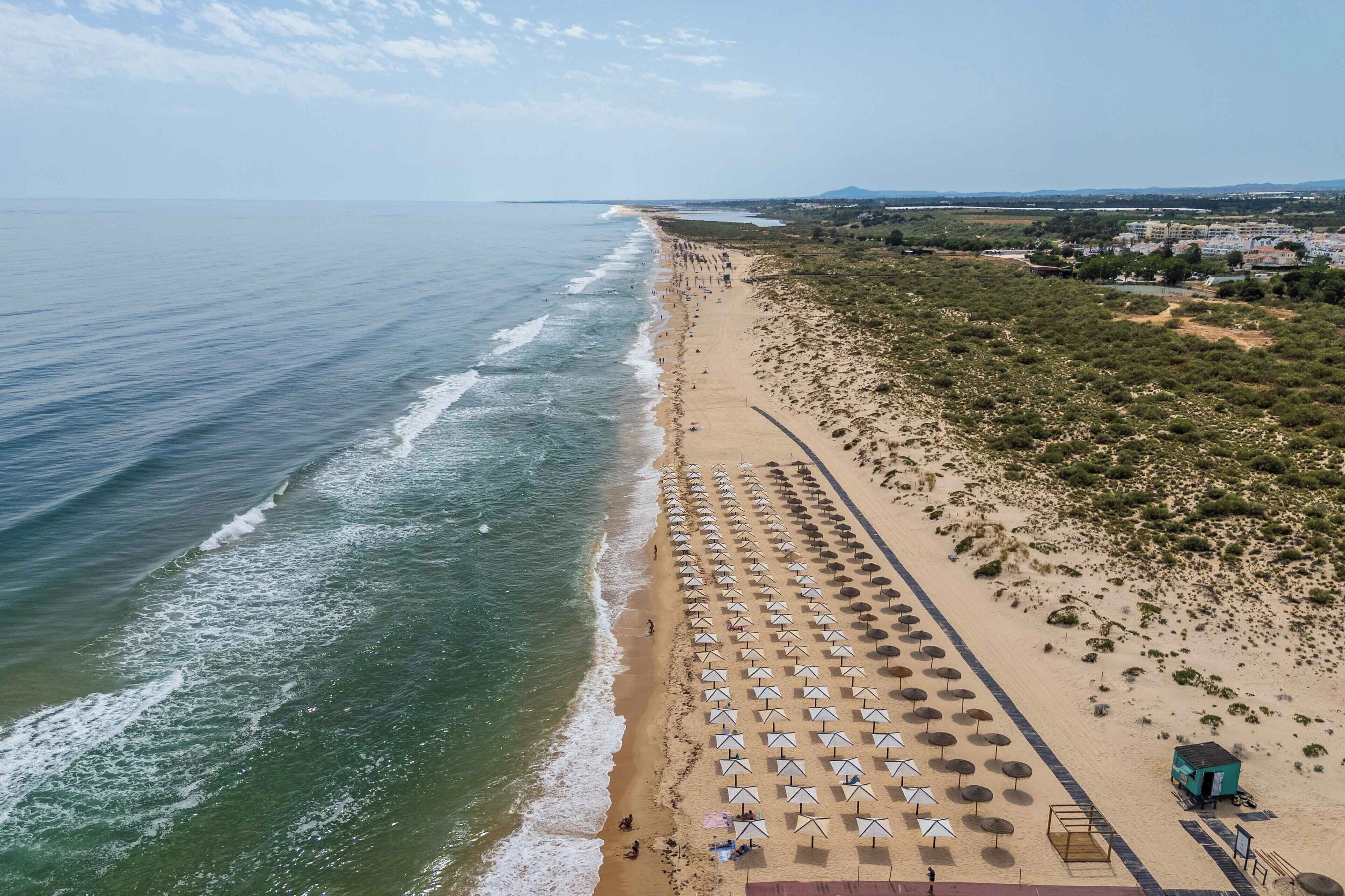 In Strandnähe, Liegestühle