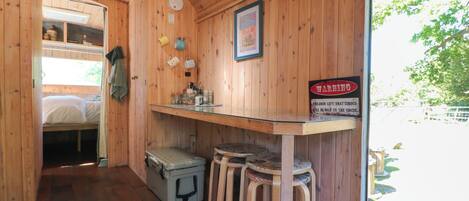 2 bedrooms, individually decorated, individually furnished