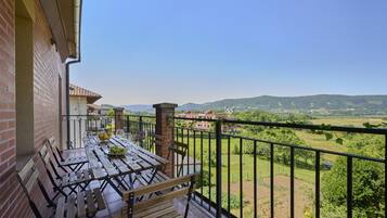 Tempat makan outdoor