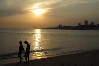 Xiamen IMAY Designer Seaview Apartment (Shimao Twin Towers Branch)