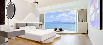 Xiamen IMAY Designer Seaview Apartment (Shimao Twin Towers Branch)