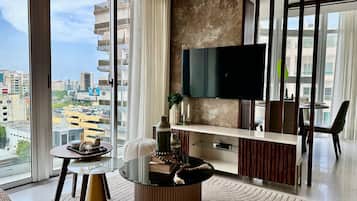 Deluxe Apartment | Living area