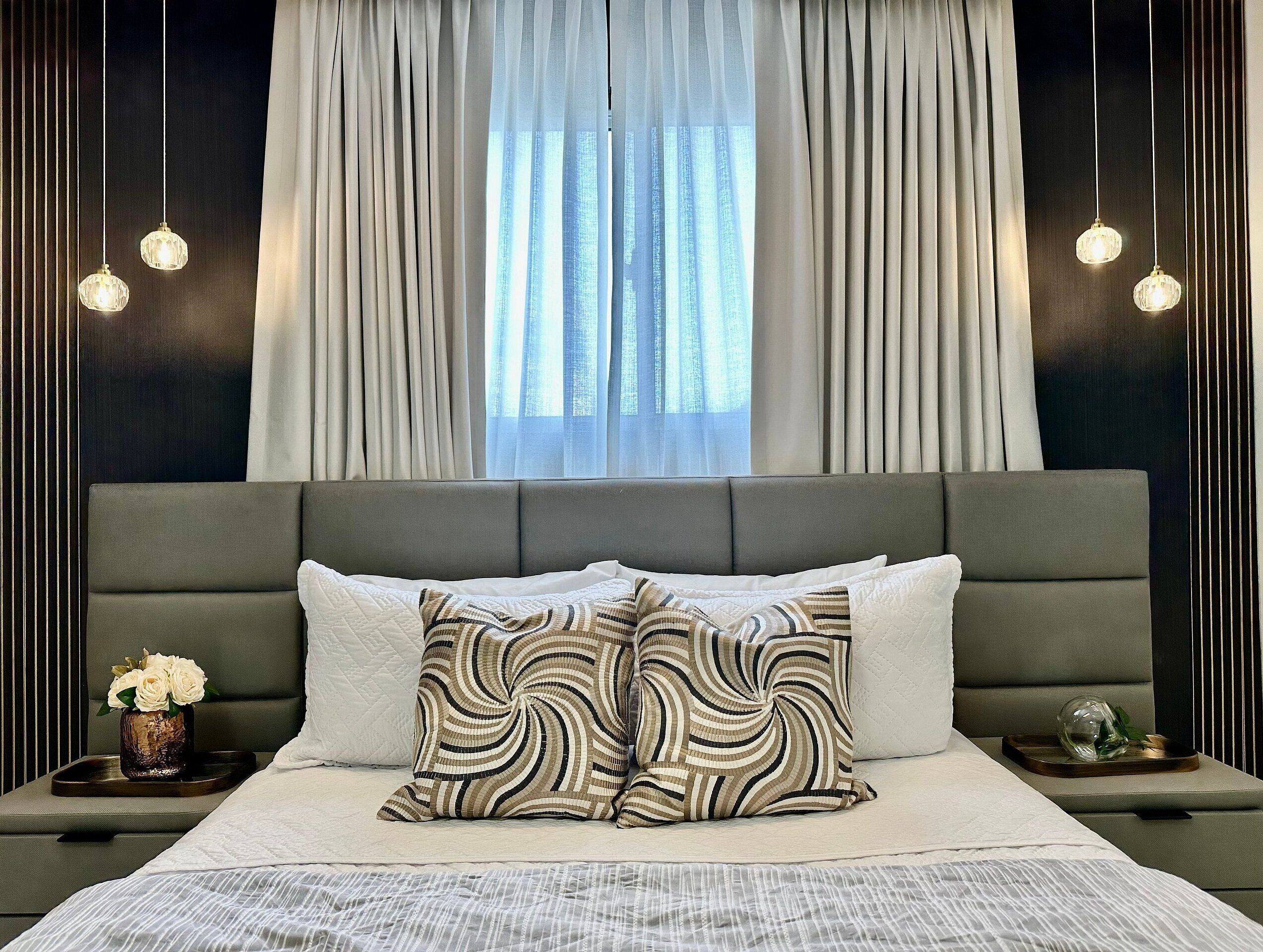 Deluxe Apartment | Blackout drapes, free WiFi