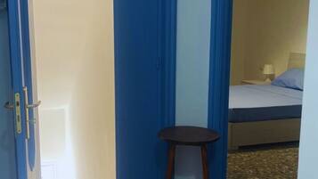 2 Schlafzimmer, BĂŒgeleisen/BĂŒgelbrett, BettwĂ€sche