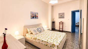 2 Schlafzimmer, Bügeleisen/Bügelbrett, Bettwäsche
