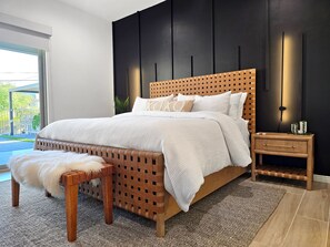 4 habitaciones, tabla de planchar con plancha y cuna de viaje 