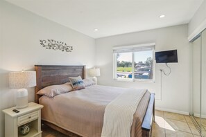 2 bedrooms, Internet, bed sheets