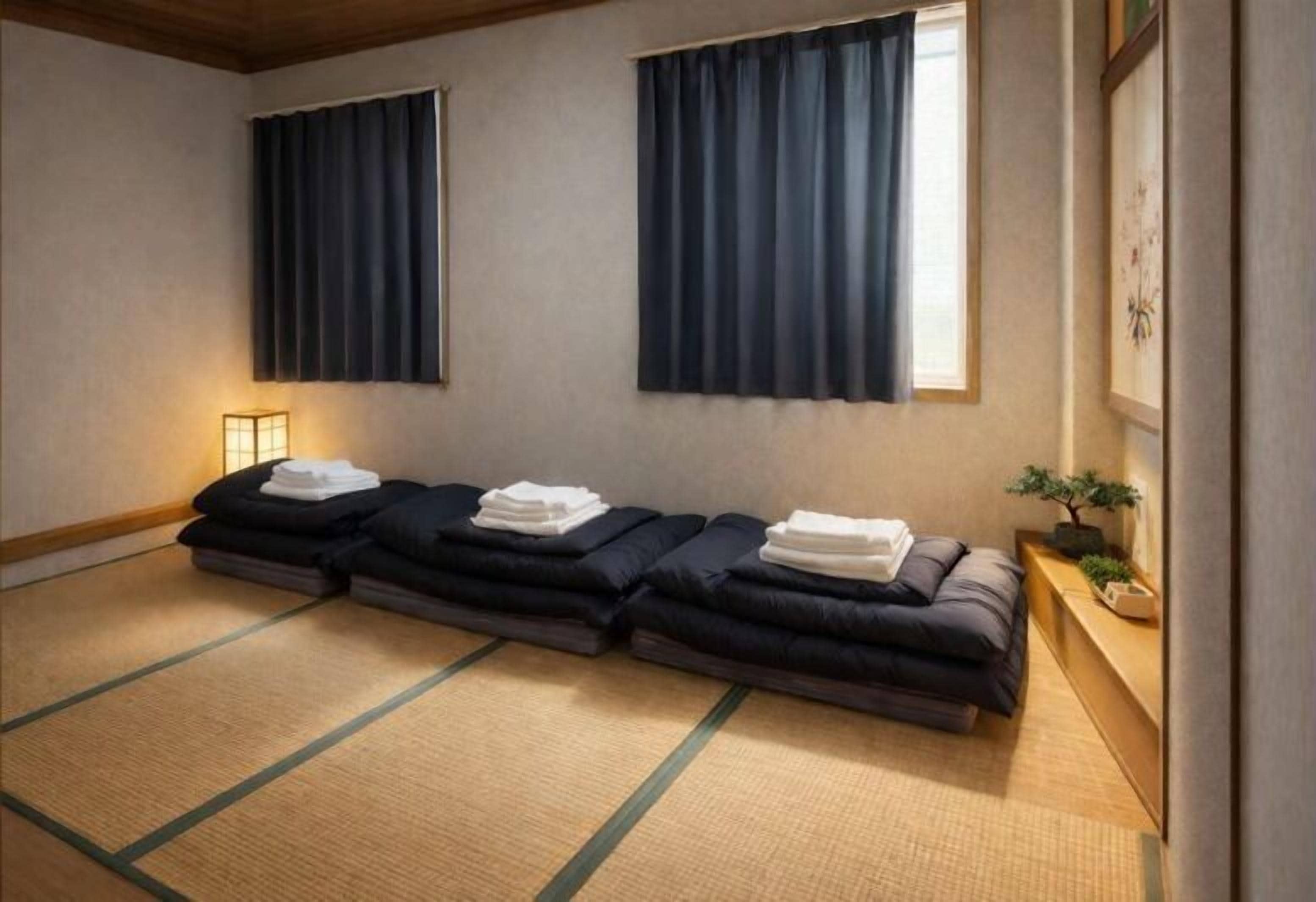 家庭三人房 | 免费 WiFi、床单