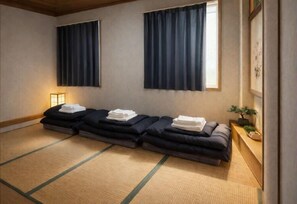 家庭三人房 | 免费 WiFi、床单