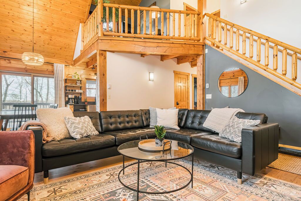 智能電視、壁爐、足球機、乒乓球設施