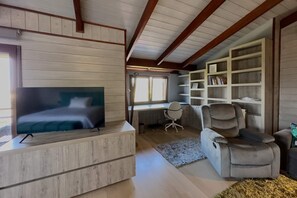 Interior - Pool Villa Desmira
Dive in the pleasure and relax by the pool, close to the sea. (Skala Oropou)