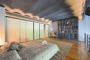 1 bedroom, bed sheets - Lisbon Premium Loft by Homing (Lisbon)