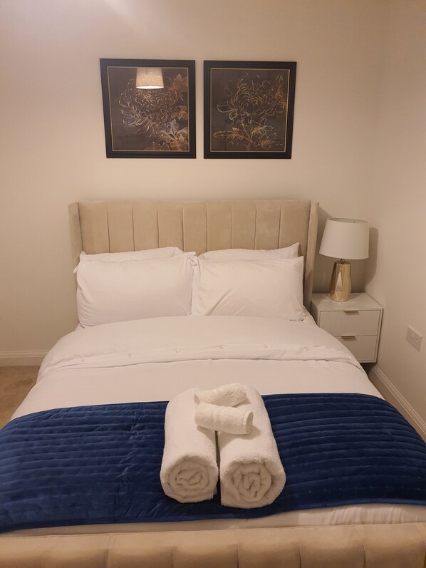 3 bedrooms, iron/ironing board, free WiFi, bed sheets