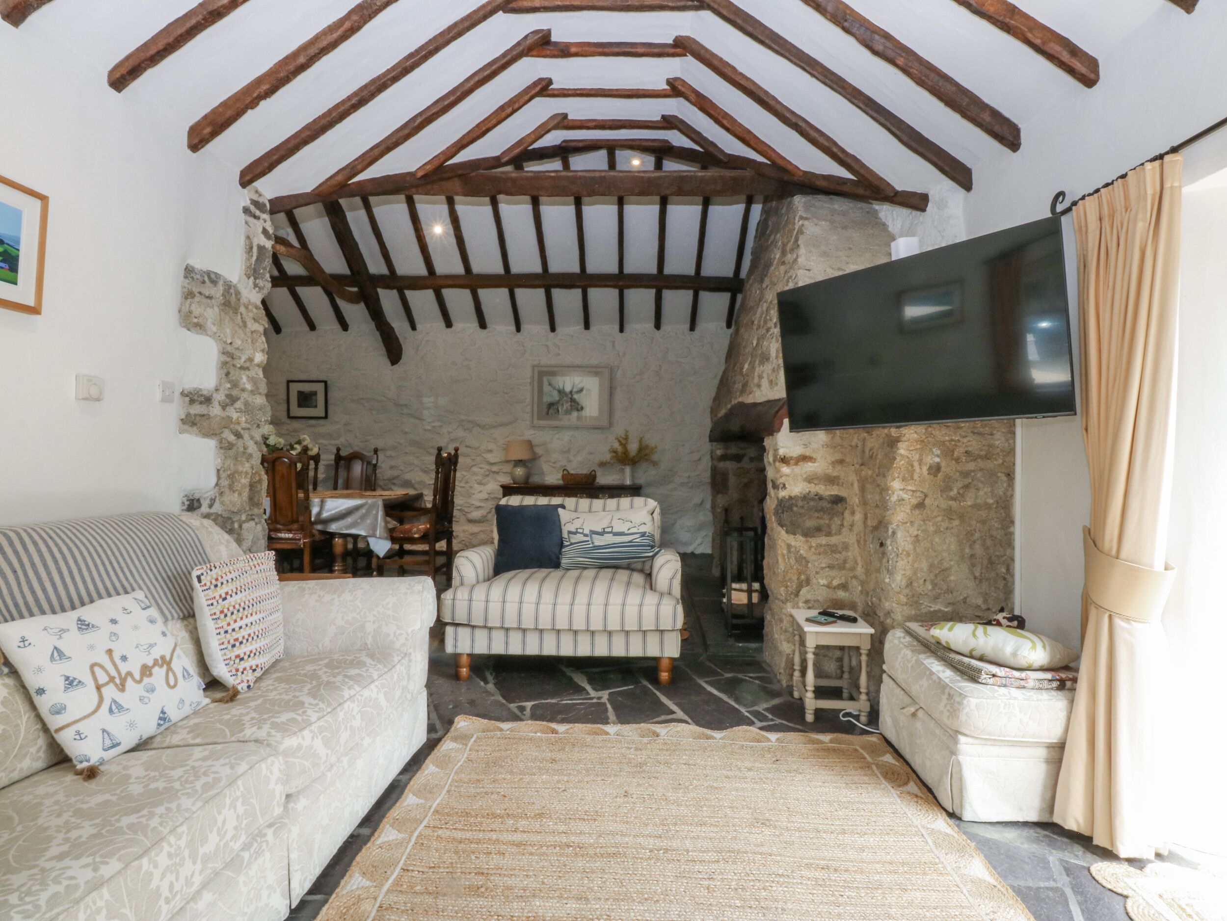 Cottage | Interior
