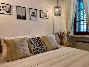 1 chambre, fer et planche à repasser, Wi-Fi, literie fournie